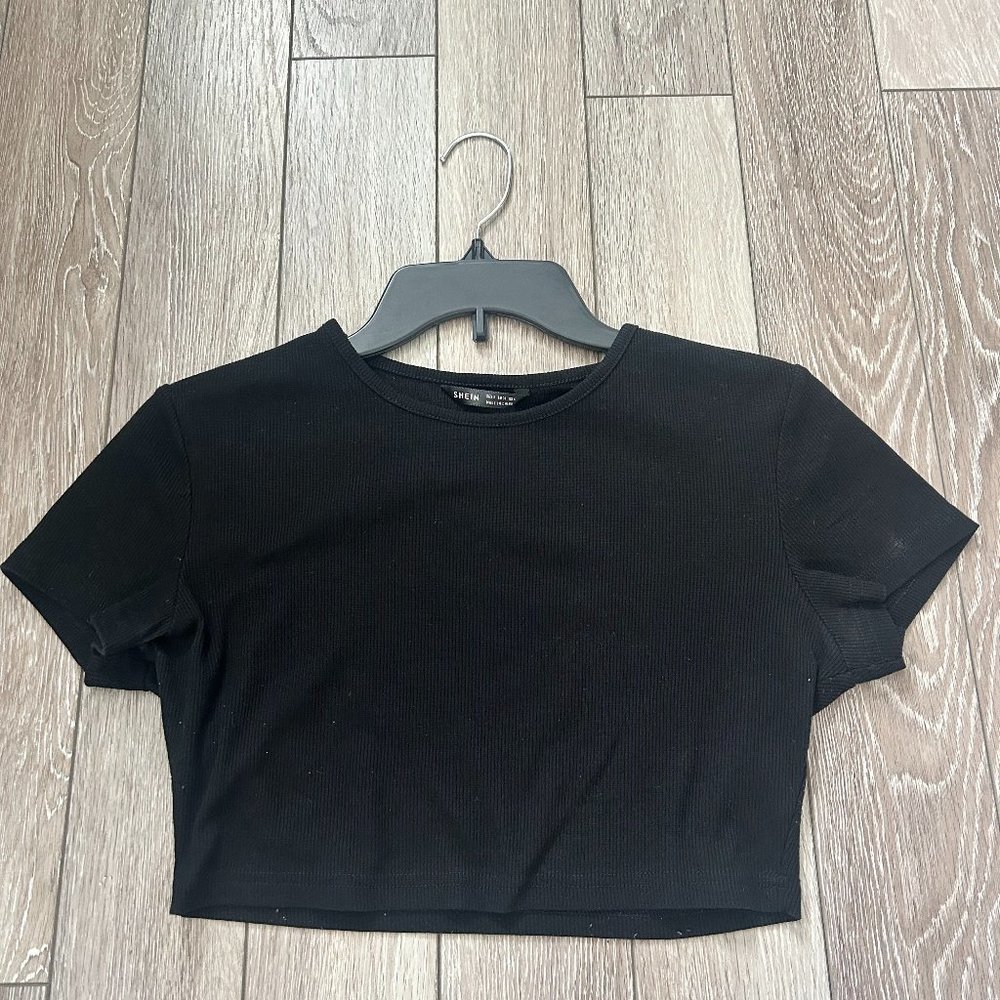 Black Shein Cropped T-Shirt, Small